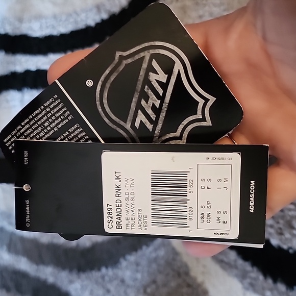 Nacy windbreaker - Picture 2 of 2